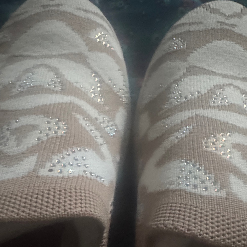 NWOT bernie mev. New Patterned Slip-Ons SZ 41 EU SZ 10-10.5 US with memory foam - Picture 3 of 7